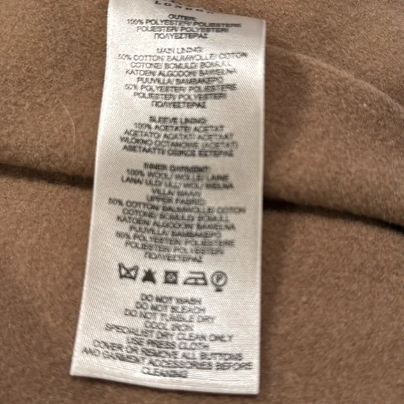 Ladies Burberry Coat with Zip in/out liner. US 10 - Picture 7 of 7